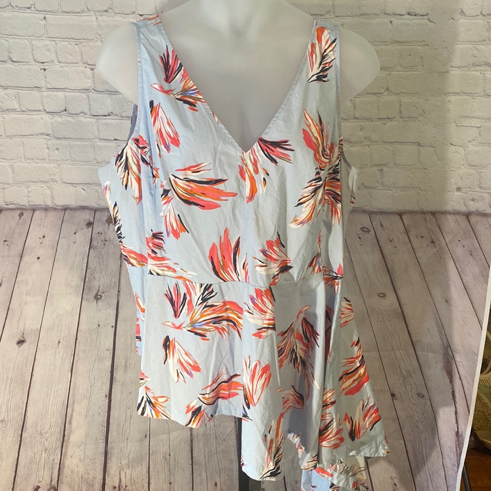 PRE-OWNED LANE BRYANT COLORFUL SLEEVELESS Asymmetric BLUE TOP